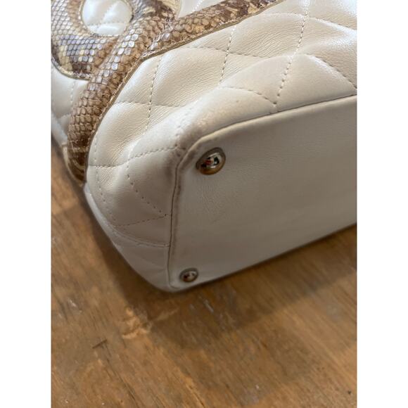 Chanel Python Ligne Cambon Tote White Quilted Leather and matching wallet - Picture 13 of 16